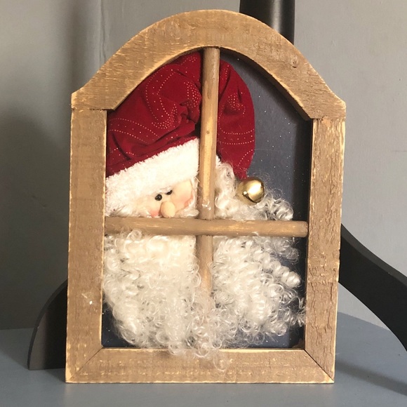 Other - Santa looking out window Decor